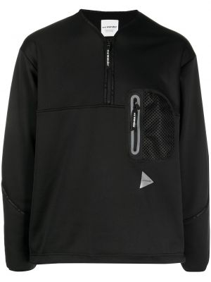 Пуловер с цип с v-образно деколте And Wander черно
