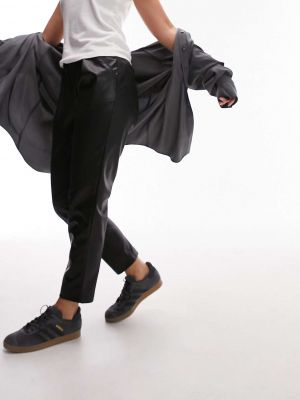 Черные плиссированные брюки из искусственной кожи с завышенной талией Topshop
