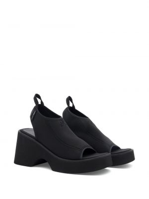 Sandály s výšivkou Courrèges černé