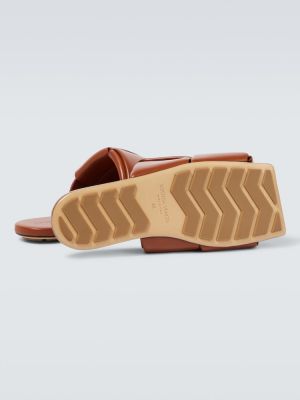Kožené sandále Bottega Veneta hnedá