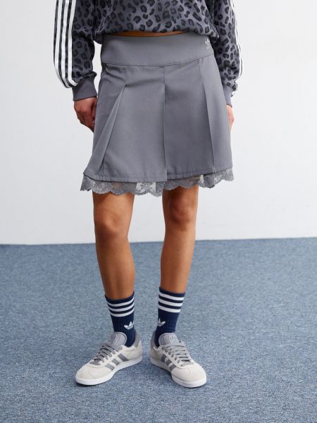 Серая плиссированная юбка Adidas Originals
