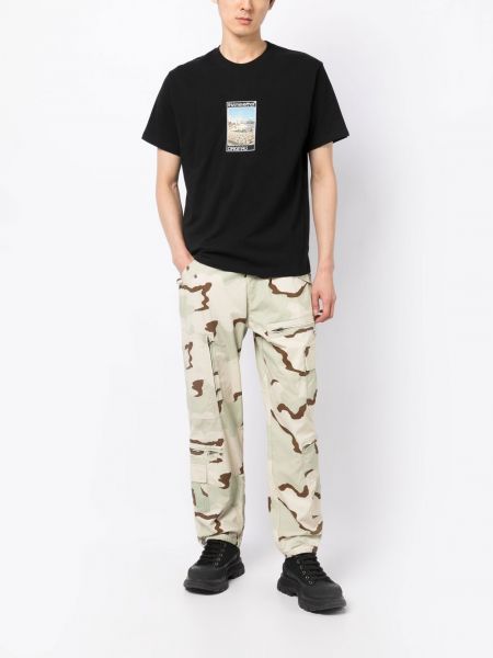 Cargohose mit print mit camouflage-print This Is Never That