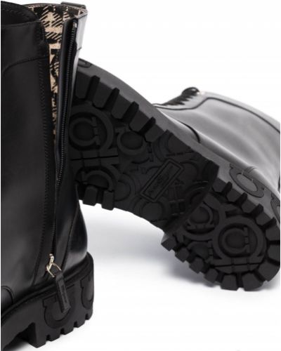 Kotníkové boty Ferragamo černé