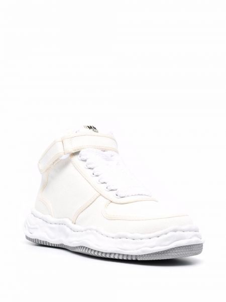 Haftowane sneakersy Maison Mihara Yasuhiro białe