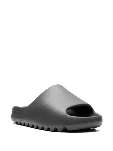 Polobotky Adidas Yeezy šedé
