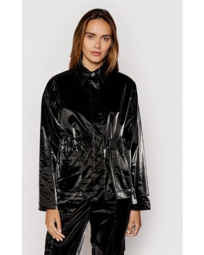Priliehavá kožená bunda z ekologickej kože Remain čierna