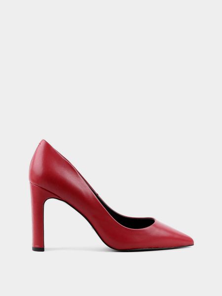 Красные туфли Sasha Fabiani