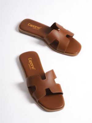 Lapos talpú flip-flop Capone Outfitters barna