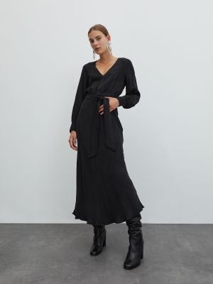 Midi šaty Edited čierna