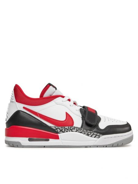 Tenisky Nike Jordan bílé