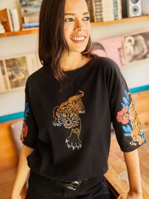 Плетена тениска с принт с тигров принт Olalook