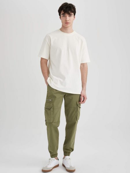 „cargo“ stiliaus kelnės su kišenėmis Defacto