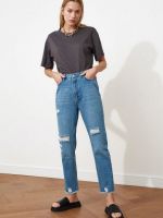Жіночі рвані джинси