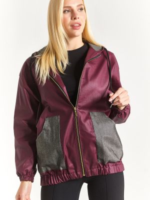 Ūdensizturīga jaka ar kapuci ar kabatām Armonika bordo
