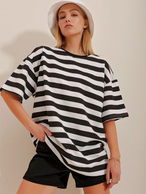 Prugasta majica oversized Trend Alaçatı Stili crna
