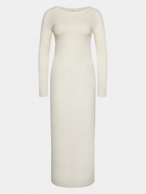 Priliehavé šaty American Vintage biela