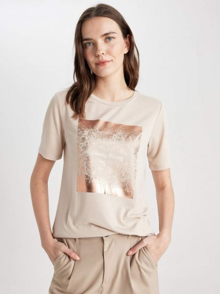 Priliehavé tričko s krátkymi rukávmi s paisley vzorom Defacto