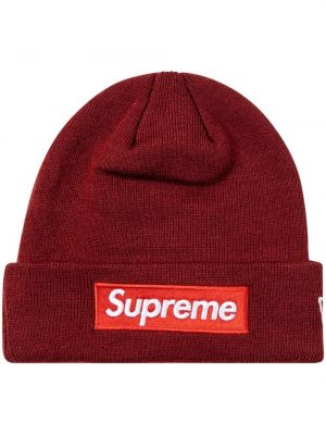 Czerwona czapka Supreme