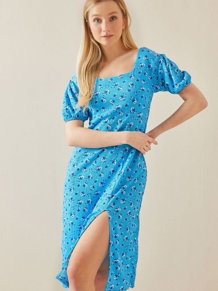 Φλοράλ φόρεμα με ζώνη Xhan μπλε