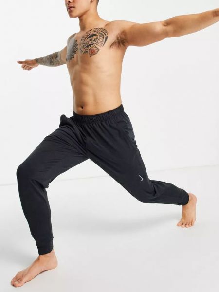 Джоггеры для йоги Nike черные