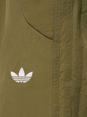 Cargo hlače Adidas Originals zelena