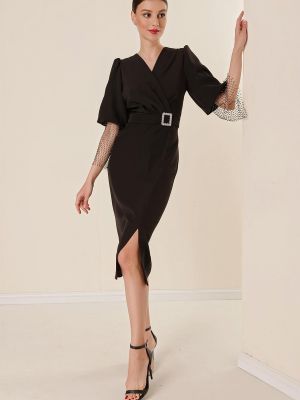 Voľné šaty s korálky so sieťovinou By Saygı čierna
