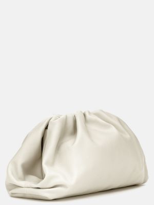 Kopertówka skórzana Bottega Veneta biała