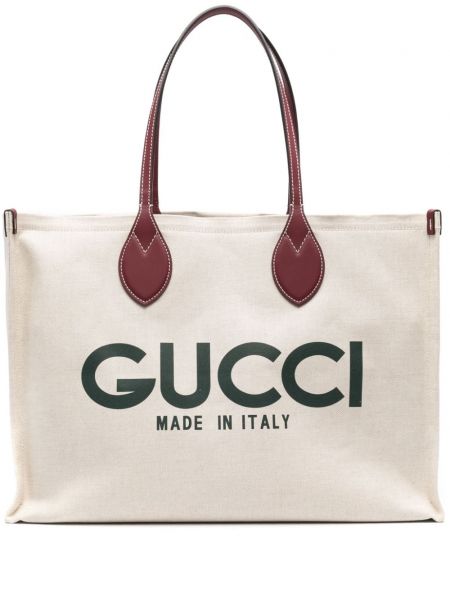 Store poser Gucci