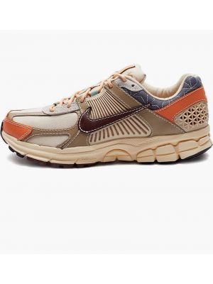 Кросівки Nike Vomero бежеві