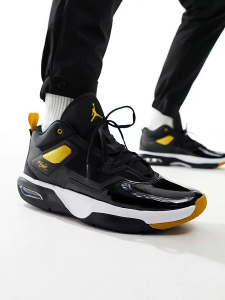 Кроссовки Jordan черные