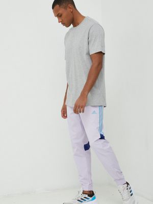 Спортивные штаны с аппликацией Adidas фиолетовые