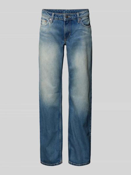 Proste jeansy z kieszeniami Weekday niebieskie
