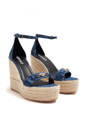Sandály na klínovém podpatku Versace