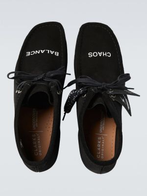 Semišové kotníkové boty Clarks Originals černé
