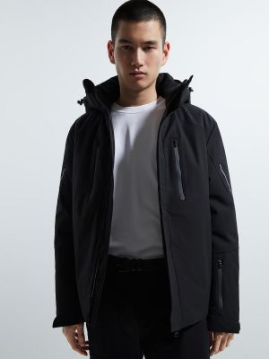 Черная куртка Zara