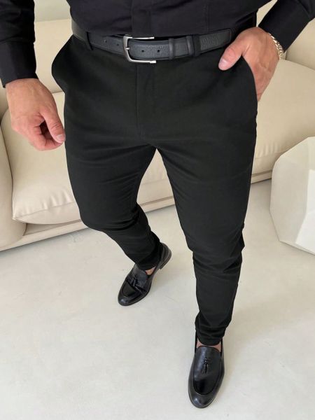 Однотонные брюки с карманами Manfinity черные