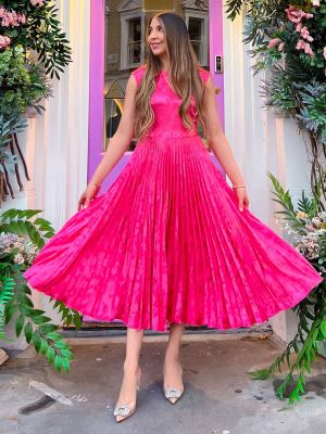 Плиссированный платье миди Closet London розовый