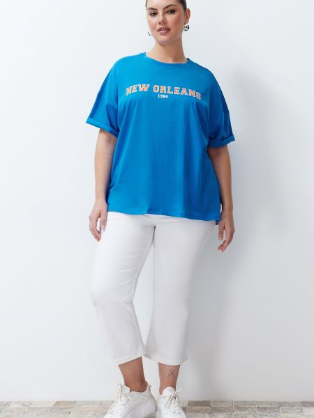 Oversize плетена тениска с принт Trendyol синьо