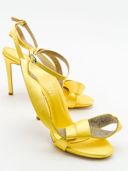 Сатенени ниски обувки Luvishoes жълто