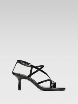 Lakované kožené sandály Gino Rossi černé