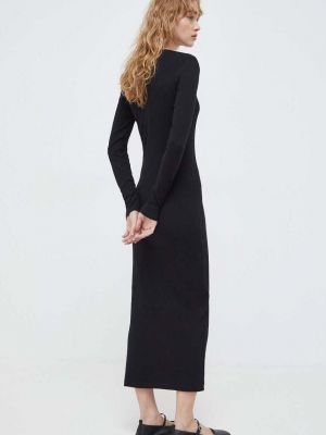 Testhezálló hosszú ruha Samsøe Samsøe fekete