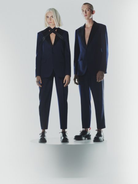 Oblek Karl Lagerfeld