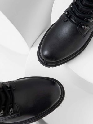 Kožené kotníkové boty na podpatku na plochém podpatku Answear Lab černé