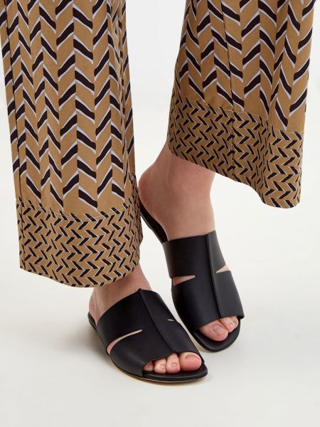 Кожаные сандалии Lorena Antoniazzi