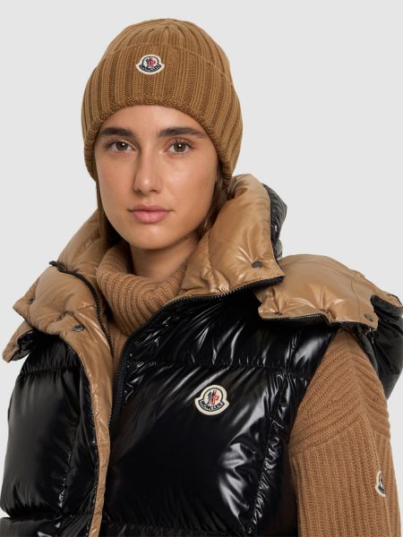 Yün bere Moncler bej