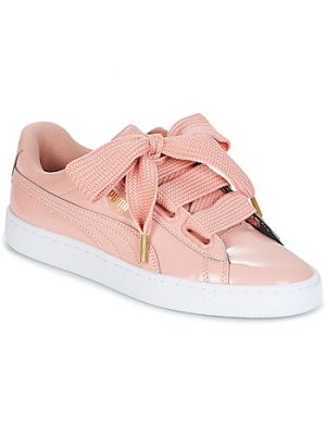 Sneakers con motivo a cuore Puma rosa