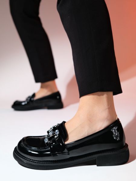 Pantofi loafer din piele de lac cu cataramă Luvishoes negru