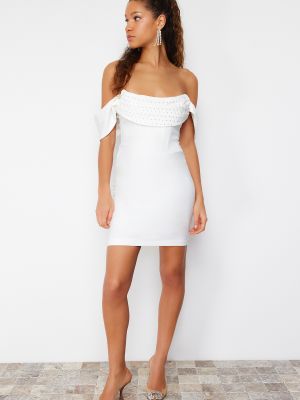 Βραδινό φόρεμα από λυγαριά Trendyol λευκό