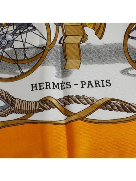 Bufanda de seda retro Hermès Vintage amarillo
