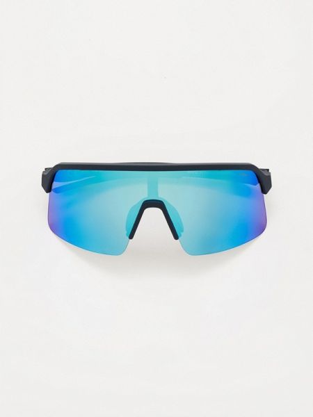 Черные очки солнцезащитные Invu
